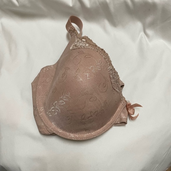 Three for Less Than The Price of One! Tan, Beige, & Black Bras, Size 38D - Picture 10 of 13